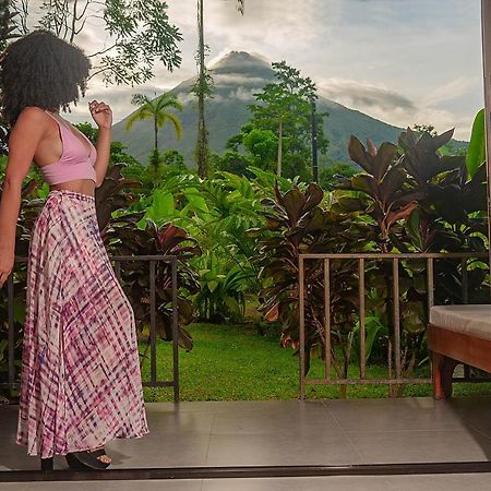 Yellow Tree Suites La Fortuna Exterior photo