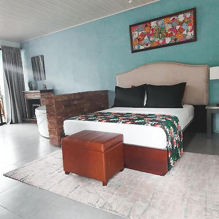 Yellow Tree Suites La Fortuna Exterior photo